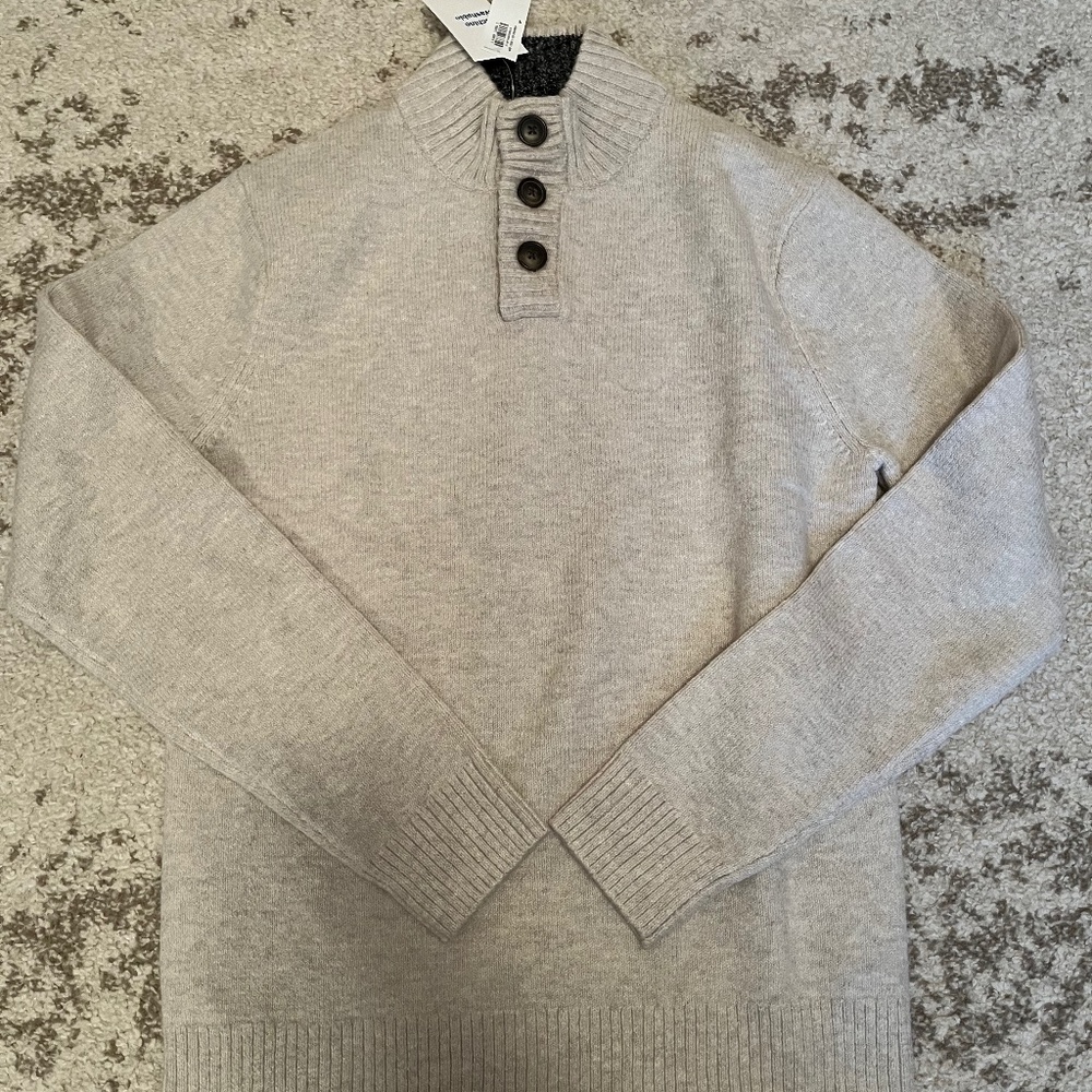 Old Navy Sweater Brand New Never Worn Size Small
